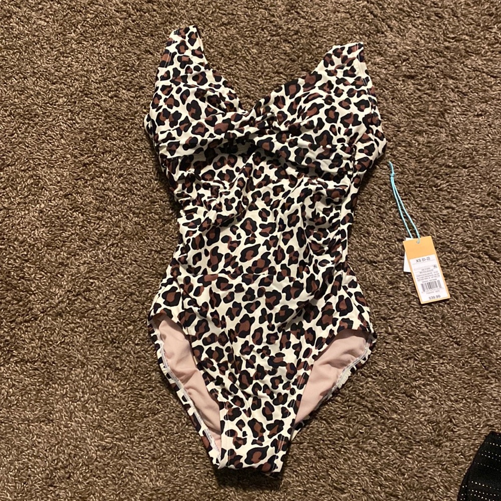 Kona sol leapord bathing suit